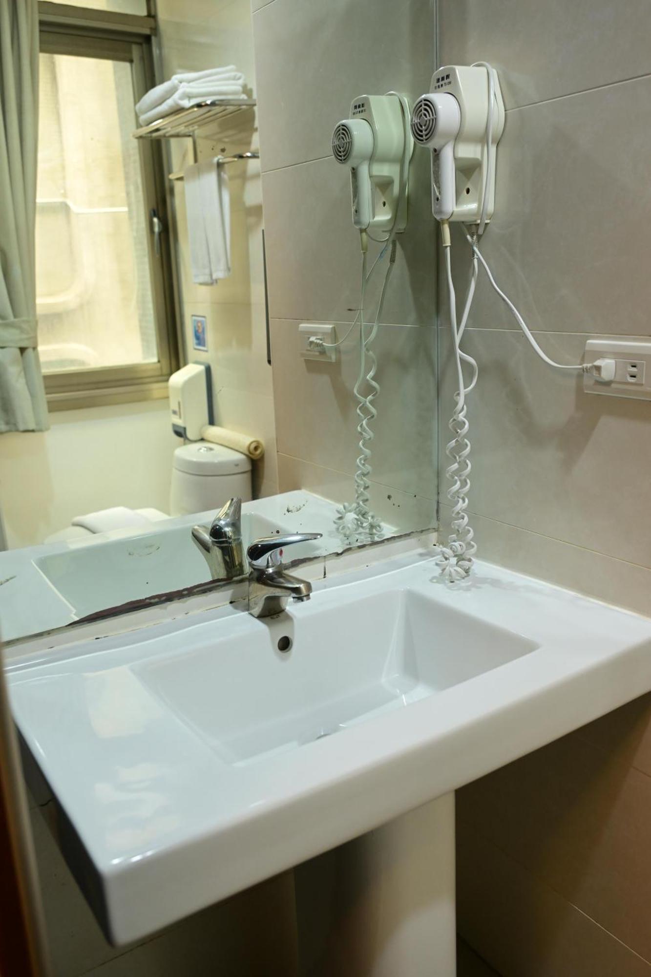 Meworld Hotel - Ximen Tajpej Kültér fotó